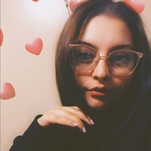 Meet your Posher, Anna